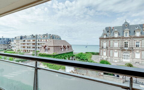 Prince Albert: Sky, Cloud, Daytime, Building, Window, Water, Urban Design, Body Of Water, Plant, House
