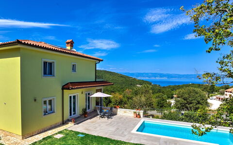 Brseč 104: Property, House, Building, Real Estate, Home, Villa, Estate, Sky, Architecture, Swimming Pool