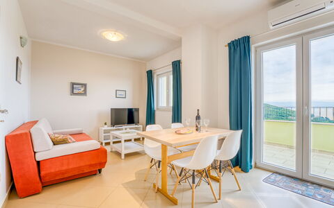 Accommodation:&nbsp;Villa Tara 104.1