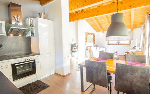 Lanner: Property, Building, Wood, Kitchen, Countertop, Living Room, Lighting, Interior Design, House, Architecture