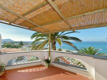 Accommodation:&nbsp;Galatea