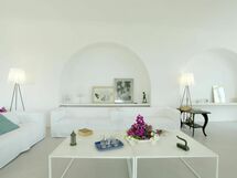 Accommodation:&nbsp;Petrea
