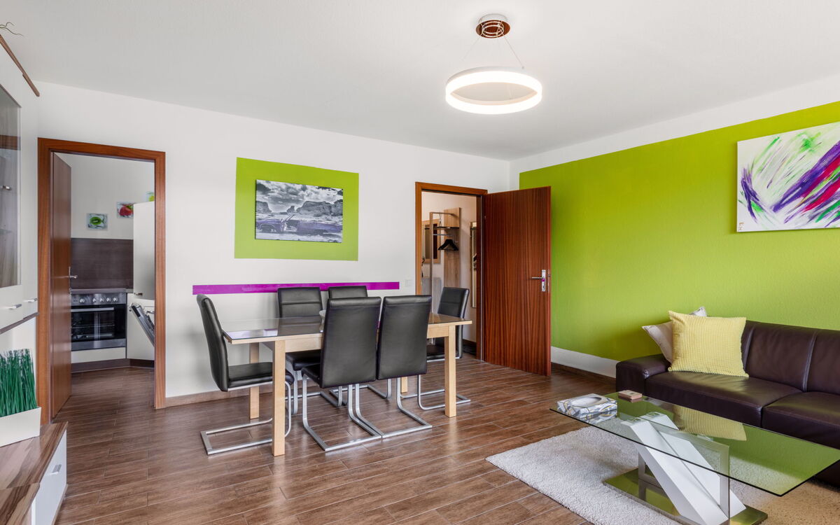 Accommodation:&nbsp;Top C 255.2