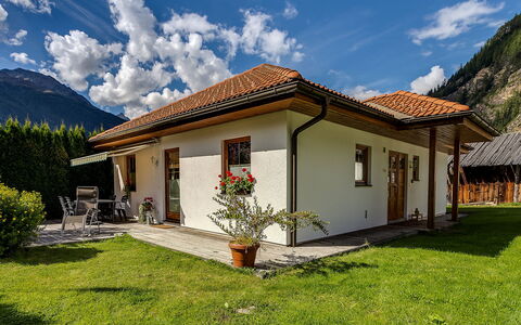 Margret: Cloud, Sky, Plant, Building, Property, Window, House, Tree, Land Lot, Mountain