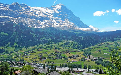Chalet Tuffstein: Sky, Mountain, Daytime, Ecoregion, Cloud, Natural Landscape, Azure, Building, Vegetation, Highland