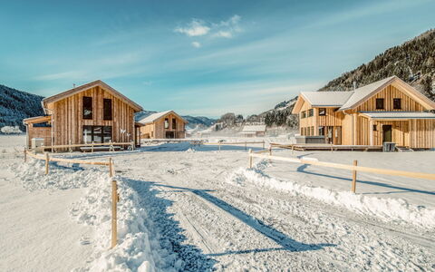 Murau 202: Sky, Cloud, Snow, Building, House, Wood, Tree, Slope, Land Lot, Freezing