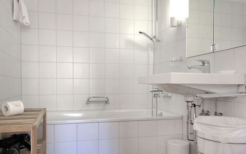 Chesa Lej: Plumbing Fixture, Sink, Building, White, Cabinetry, Tap, Bathroom, Floor, Rectangle