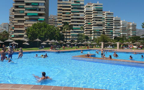 Playamar: Water, Building, Swimming Pool, Sky, Azure, Body Of Water, Skyscraper, Leisure, Urban Design, Fun