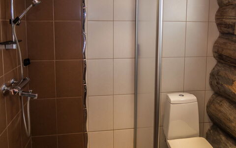 Harjula: Toilet Seat, Bathroom, Flooring, Toilet, Plumbing Fixture, Floor, Interior Design, Plumbing, Room, Tile