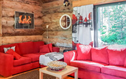 Mustalampi 2 Kurkiaura: Wood, Snow, Cottage, Winter, Roof, Home, Freezing, Log Cabin, Siding, Slope