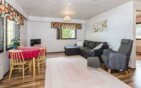 Iltarauha: Cottage, House, Home, Garden Buildings, Siding, Log Cabin, Farmhouse, Estate, Shed, Yard