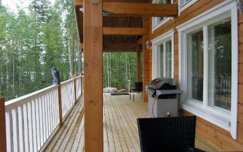 Louhiranta: Tree, Bank, House, Cottage, Lake, Pond, Forest, Log Cabin