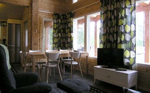 Louhiranta: Tree, Bank, House, Cottage, Lake, Pond, Forest, Log Cabin