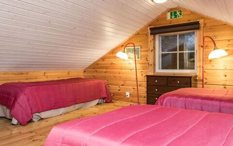 Myllymökki: Wood, Siding, Cottage, House, Home, Plank, Garden Buildings, Log Cabin, Hardwood, Porch