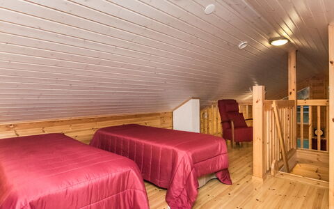 Myllymökki: Wood, Siding, Cottage, House, Home, Plank, Garden Buildings, Log Cabin, Hardwood, Porch