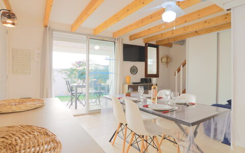 Les Sopralynes: Swimming Pool, Resort, Composite Material, Outdoor Furniture, Shade, Hotel, Eco Hotel, Water Feature, Thermae