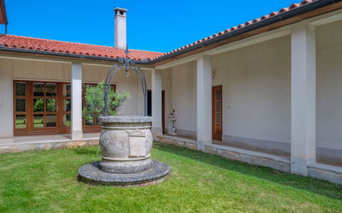 Lupetina: Plant, Property, Building, Sky, Window, Tree, Land Lot, Interior Design, House, Cottage