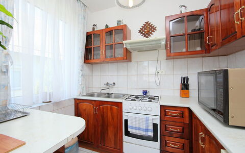 Goliath: Cabinetry, Countertop, Property, Kitchen Sink, Furniture, Sink, Tap, Wood, Kitchen, Drawer