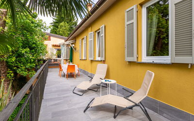 Invorio 100: Building, Plant, Property, Window, Wood, Interior Design, Tree, Yellow, Shade, House