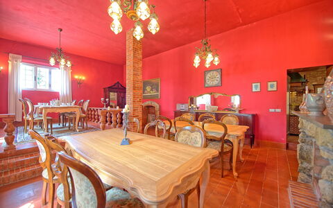 Villa Lorenza: Property, Room, Building, Table, Restaurant, Furniture, Dining Room, Real Estate, Interior Design, House