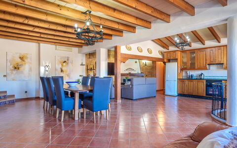 Cas Pec: Property, Wood, Chair, Interior Design, Architecture, Flooring, Hall, Floor, Leisure, Hardwood