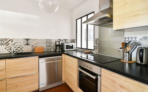 Le Clos Marin: Cabinetry, Countertop, Property, Kitchen Stove, Kitchen Appliance, Kitchen, Wood, Interior Design, Lighting, Home Appliance