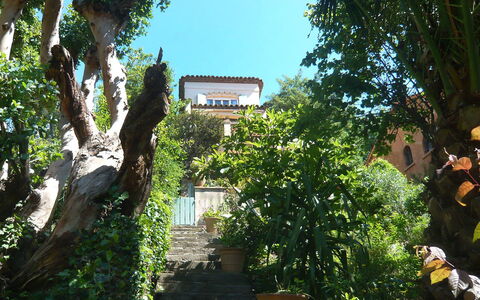 L'Oustalounet: Vegetation, Tree, Botany, Architecture, Building, Tourism, Plant, House, Temple, Vacation