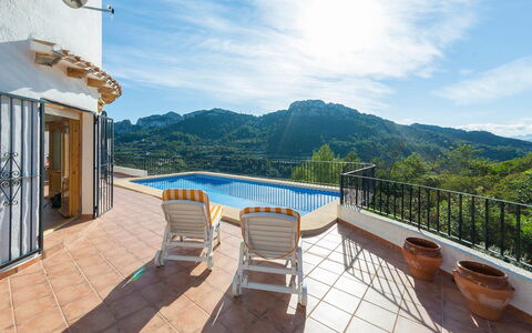 Casa Salvador: Property, Real Estate, Building, House, Sky, Mountain, Room, Estate, Home, Apartment