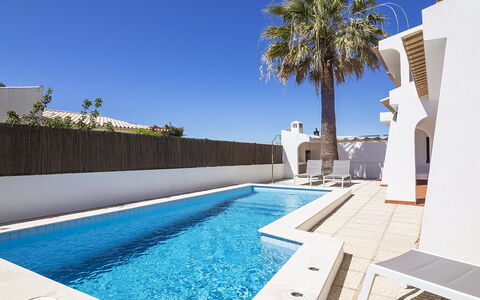 Galé 600M from the Beach: Water, Sky, Daytime, Property, Plant, Light, Azure, Swimming Pool, Blue, Architecture
