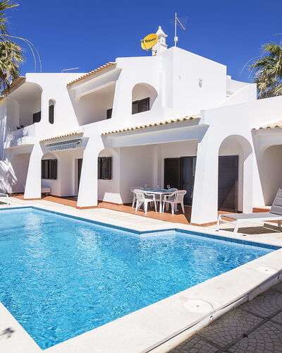 Galé 600M from the Beach