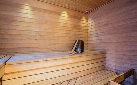 Oppas Lapland Levi: Waterway, Bank, Watercourse, Lake, Cottage, Forest, Channel, Reservoir, Log Cabin