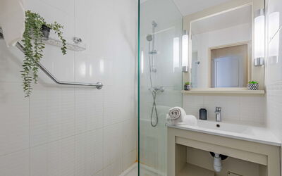 Accommodation:&nbsp;Les Marquises 964.9