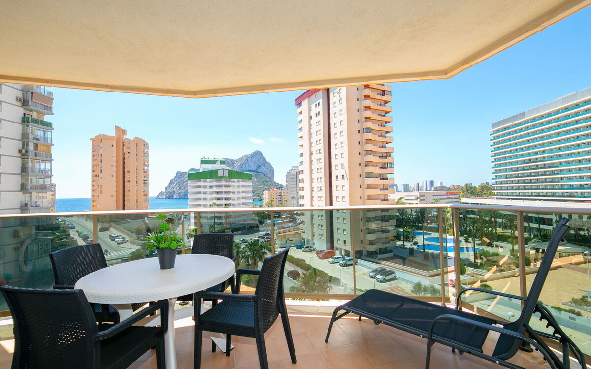 Accommodation:&nbsp;Esmeralda Suites 315.5
