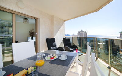 Accommodation:&nbsp;Esmeralda Suites 315.4