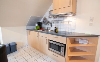 Accommodation:&nbsp;Sandburg 794.2