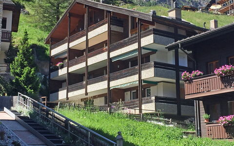 Zermatt 654: Building, Plant, Window, Tree, Urban Design, Wood, House, Slope, Condominium, Facade