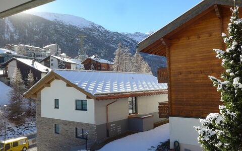 Zermatt 654: Building, Sky, Snow, Property, Window, Mountain, House, Tree, Slope, Plant