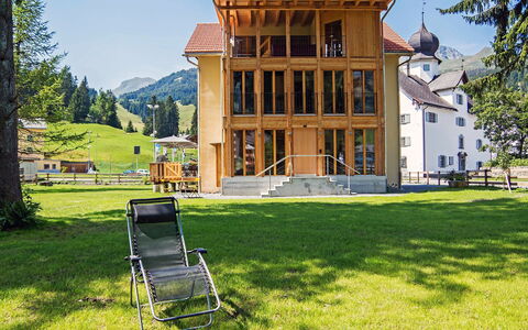 Von Capeller: House, Property, Green, Building, Architecture, Estate, Home, Real Estate, Tree, Grass