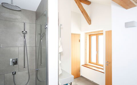 Von Capeller: Room, Property, Bathroom, Wall, Ceiling, Building, House, Interior Design, Floor, Real Estate