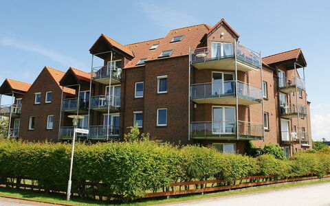 Meerblick: Plant, Sky, Building, Property, Window, Land Lot, House, Urban Design, Condominium, Residential Area
