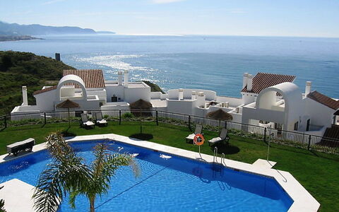 3 Bedrooms In Torrox Coast
