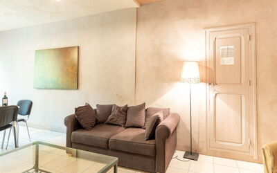 Accommodation:&nbsp;Le Chais 500.1