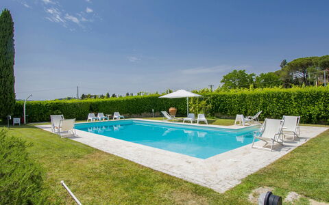 Aurelia: Water, Plant, Sky, Swimming Pool, Cloud, Building, Shade, Outdoor Furniture, Rectangle, Tree