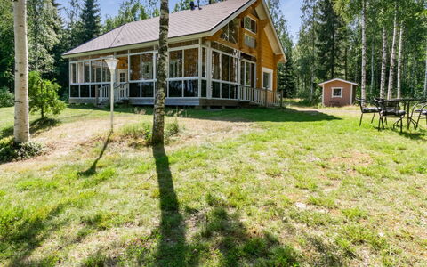 Katariina: Cottage, House, Home, Garden Buildings, Siding, Log Cabin, Farmhouse, Estate, Shed, Yard