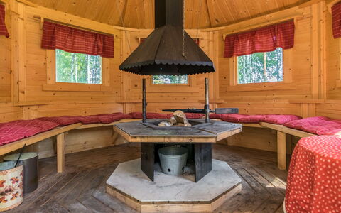 Katariina: Cottage, House, Home, Garden Buildings, Siding, Log Cabin, Farmhouse, Estate, Shed, Yard