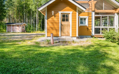Katariina: Cottage, House, Home, Garden Buildings, Siding, Log Cabin, Farmhouse, Estate, Shed, Yard