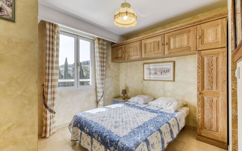 Cavalaire 154: Bedroom, Bed, Property, Furniture, Room, Bed Sheet, Bed Frame, Interior Design, Ceiling, Bedding