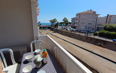 Accommodation:&nbsp;Le Vieux Port 161.2