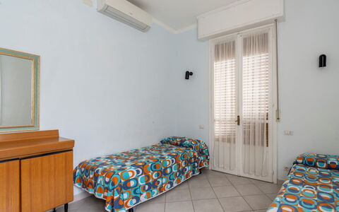 Sant'Antonio: Property, Furniture, Building, Window, Comfort, Interior Design, Wood, House, Floor