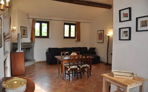 Accommodation:&nbsp;Azzara